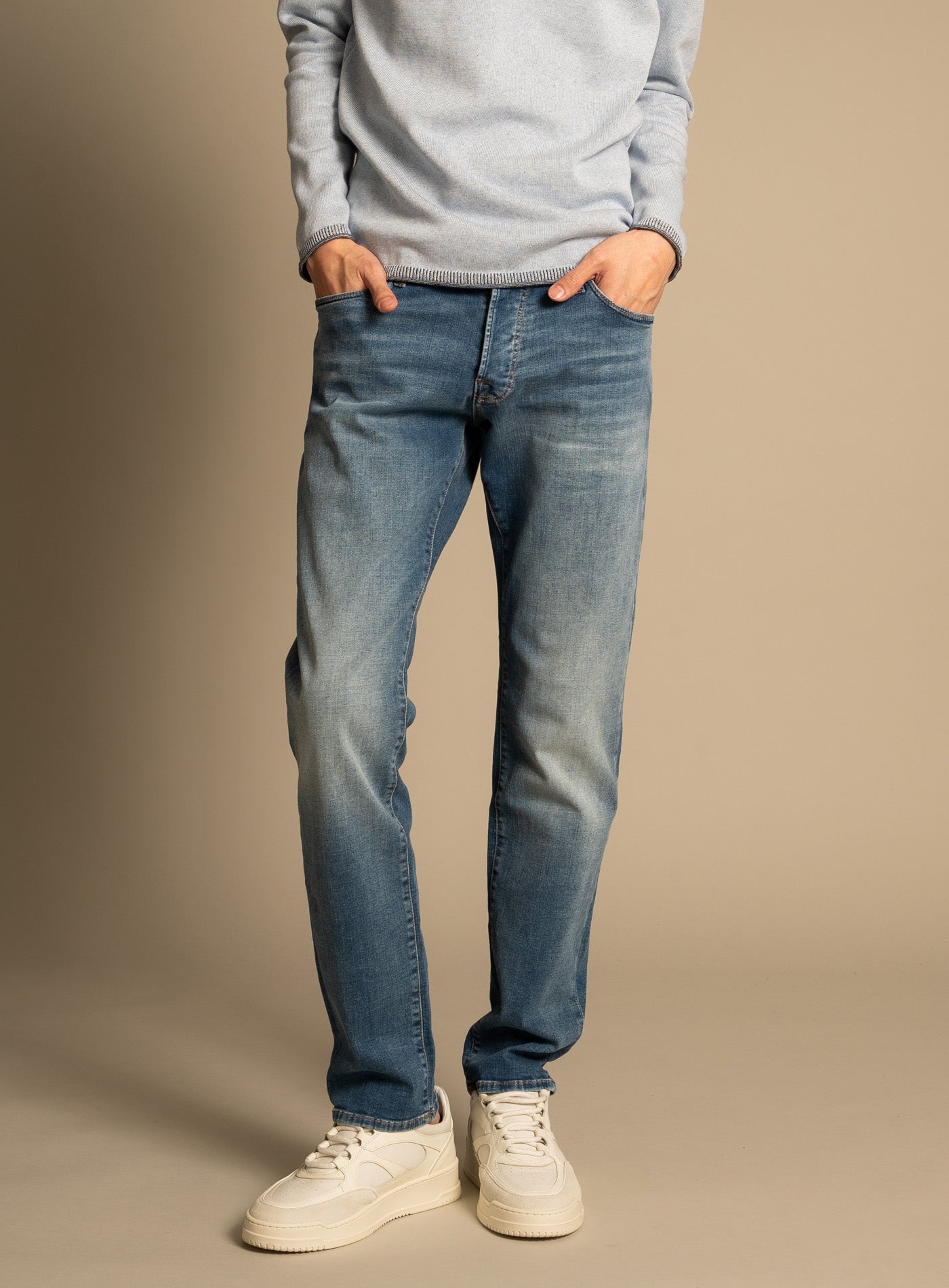 9-GLENN ICON 12148275