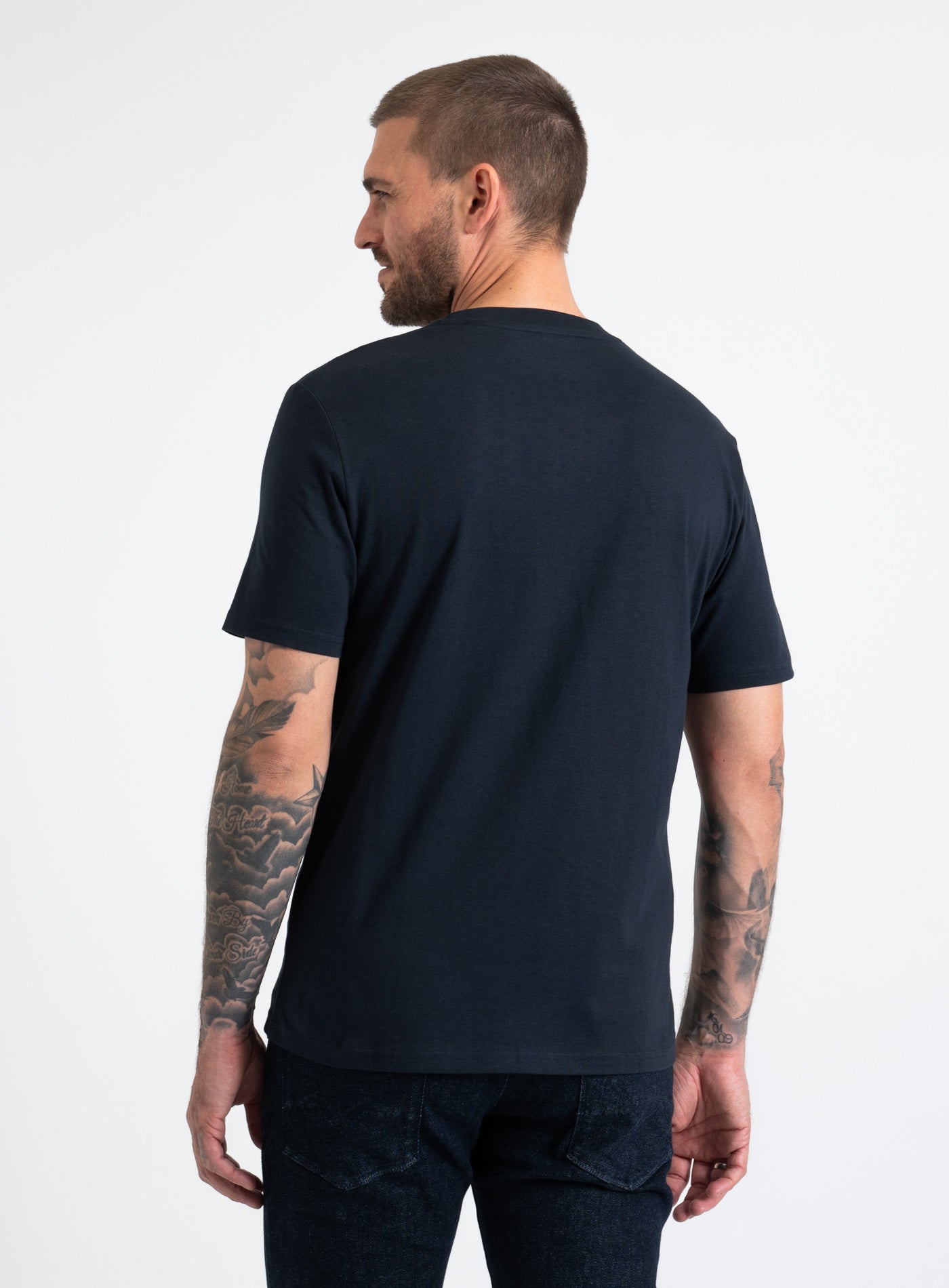 9-B21201251052 LOGO TEE