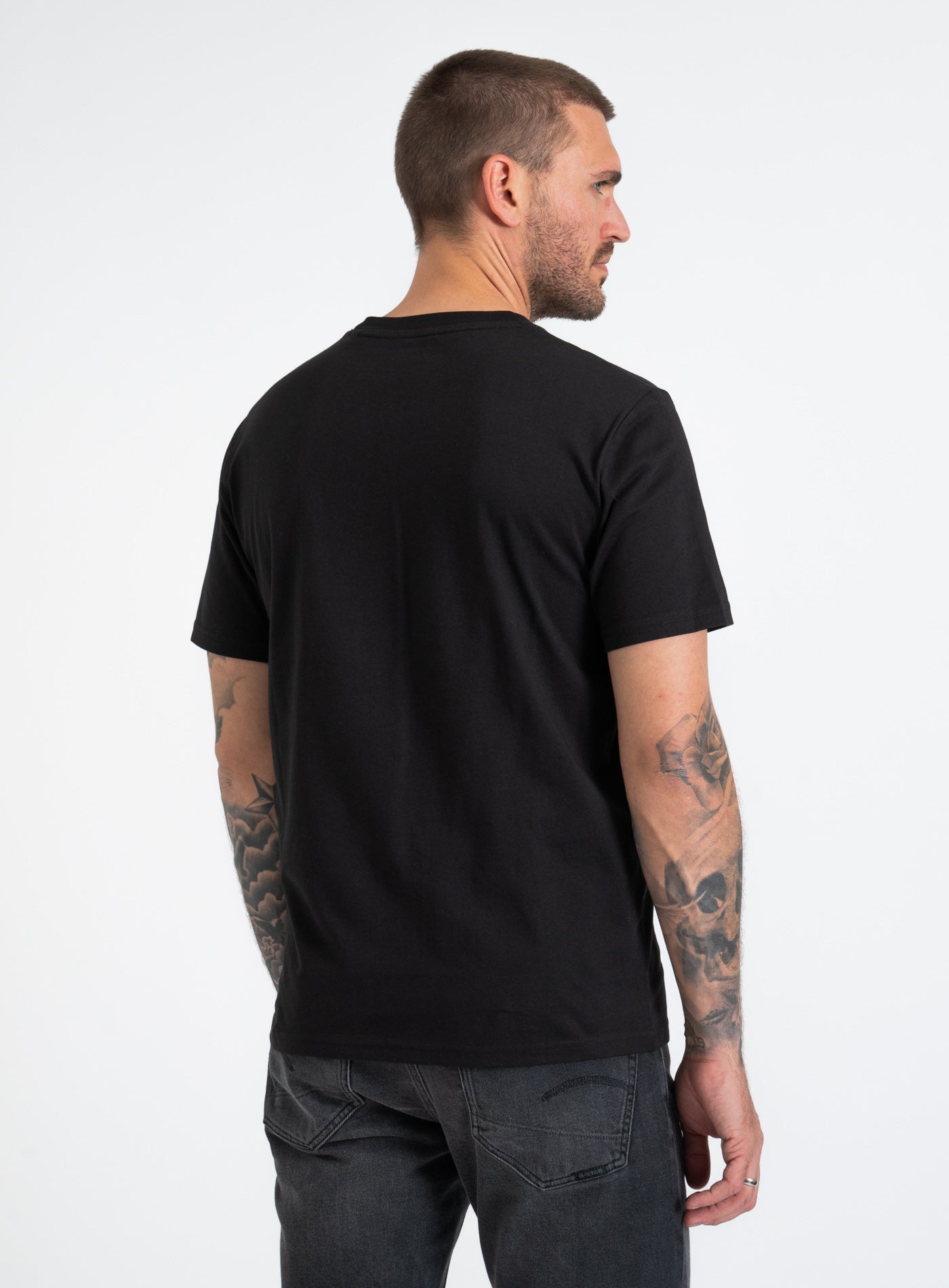 9-B21201251052 LOGO TEE