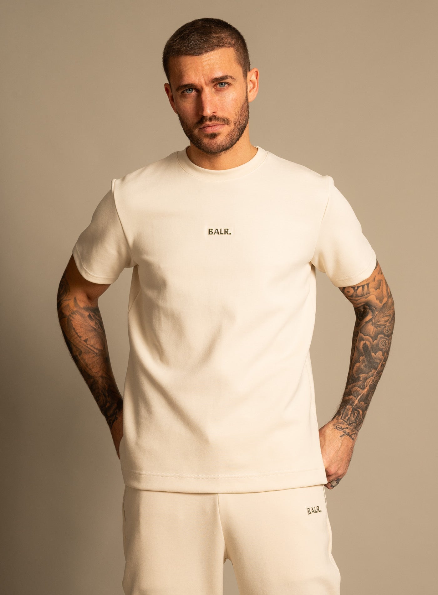 9-B1112.1224 Q-SERIES SWEAT TEE
