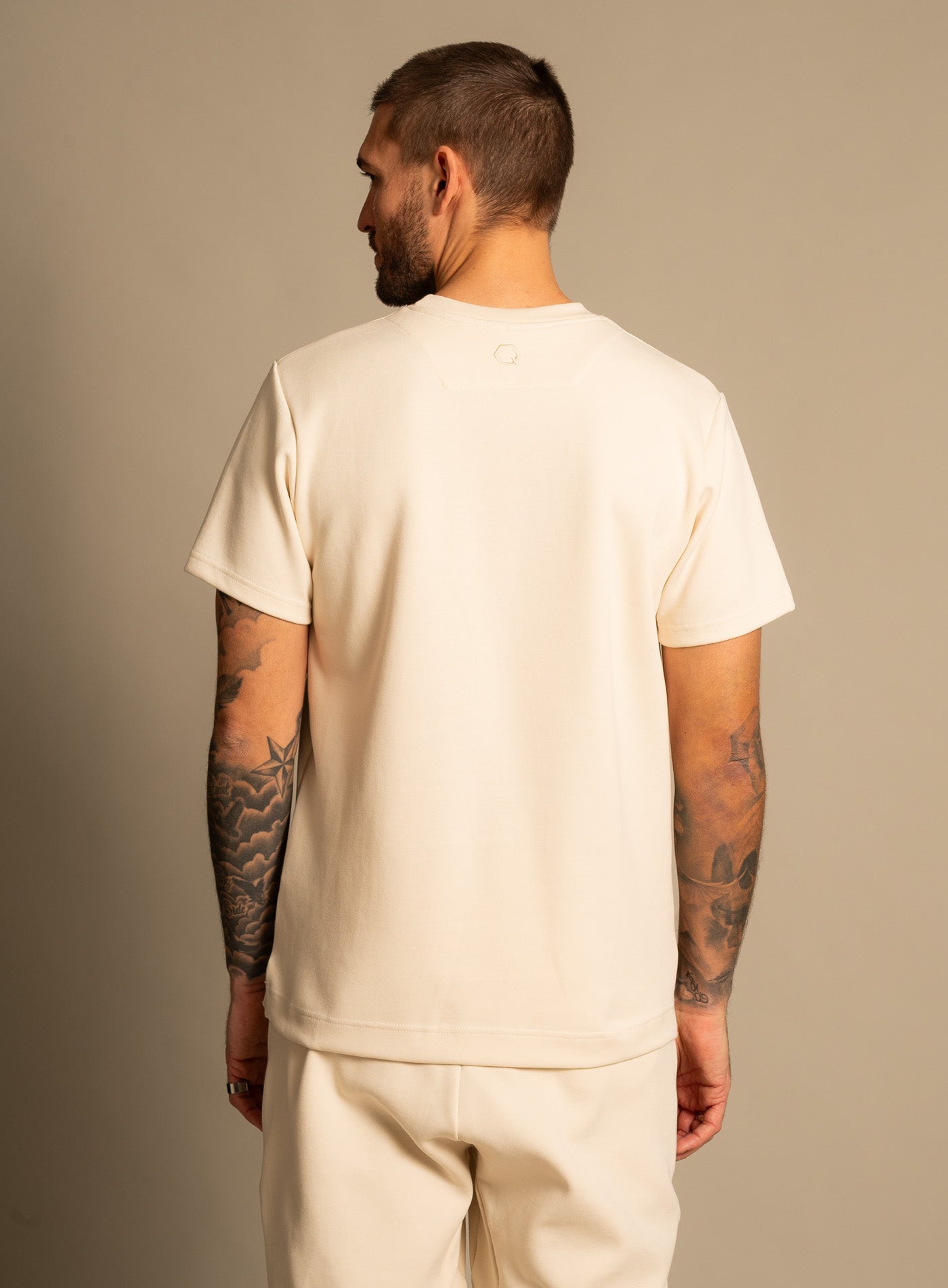 9-B1112.1224 Q-SERIES SWEAT TEE