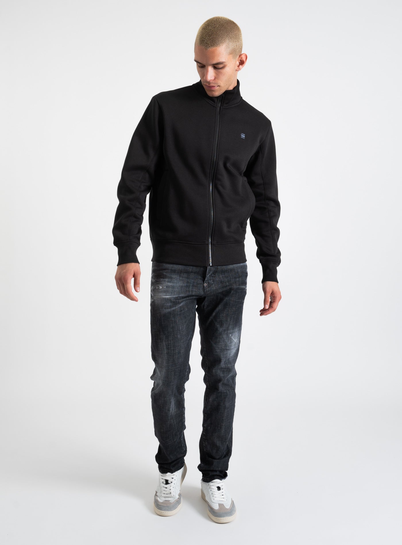 9-D24553-C235 TRACK JKT SW