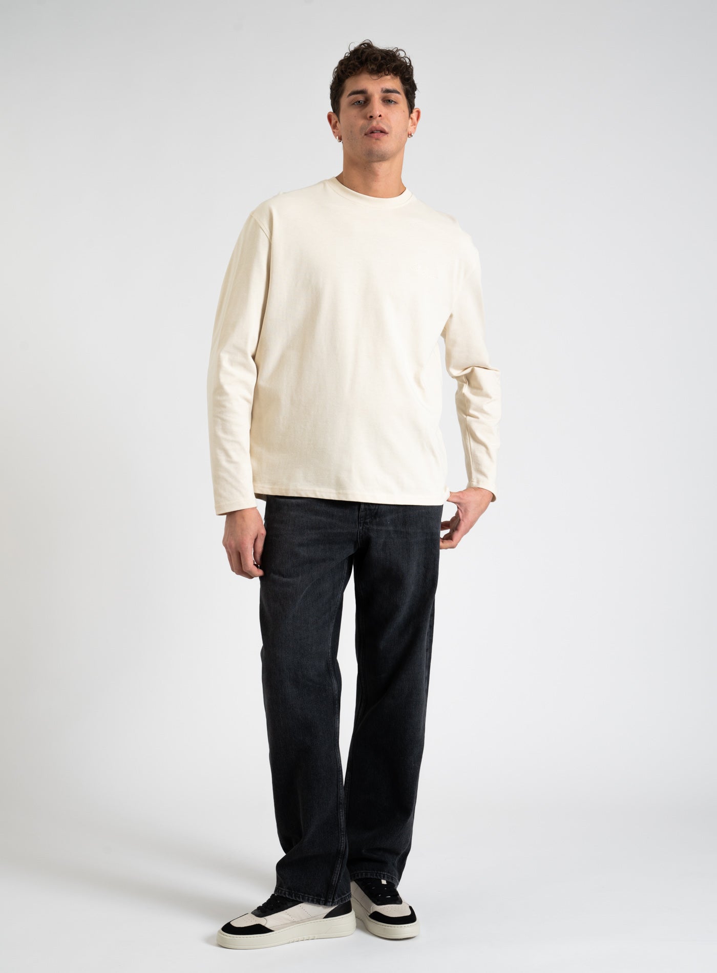 251-CREW LS LDM110038