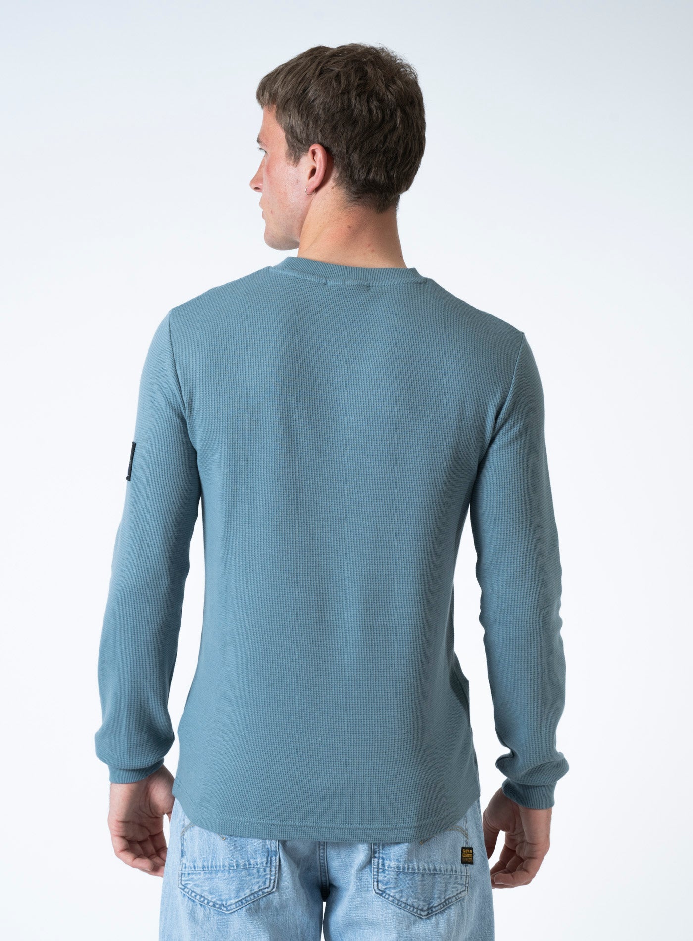 251-J30J323485 BADGE WAFFLE LS TEE