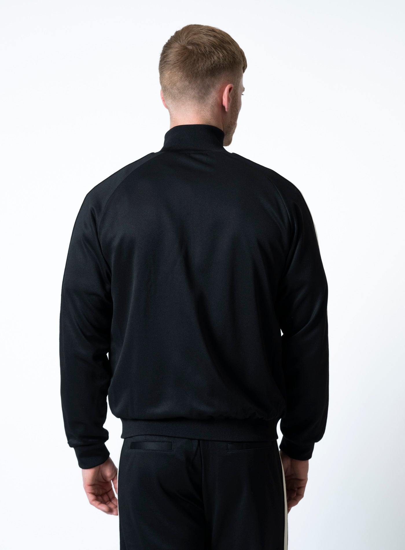 251-B1387.1025 TAPE TRACK JACKET