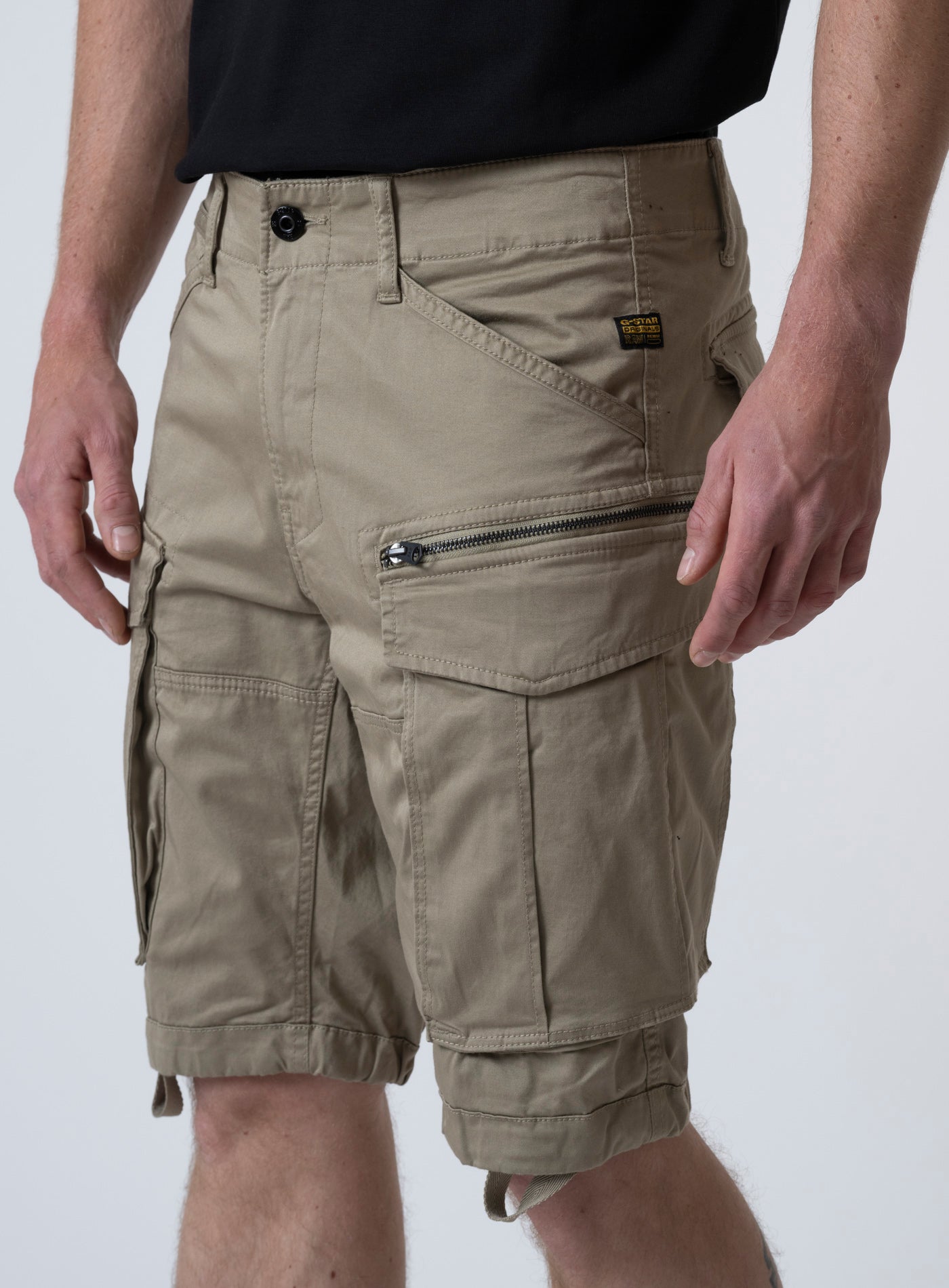 251-ROVIC ZIP SHORT D26214-5126