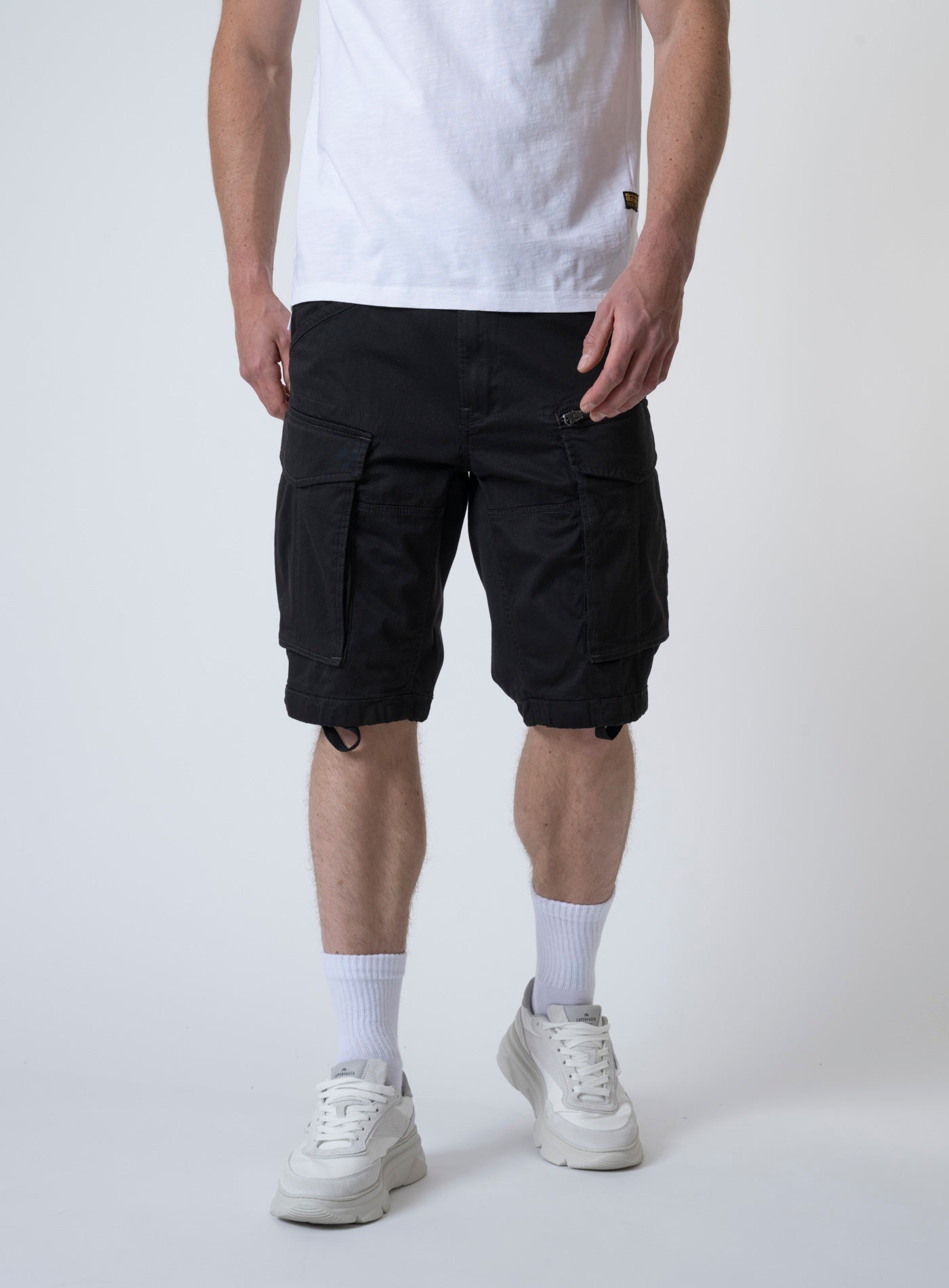 251-ROVIC ZIP SHORT D26214-5126