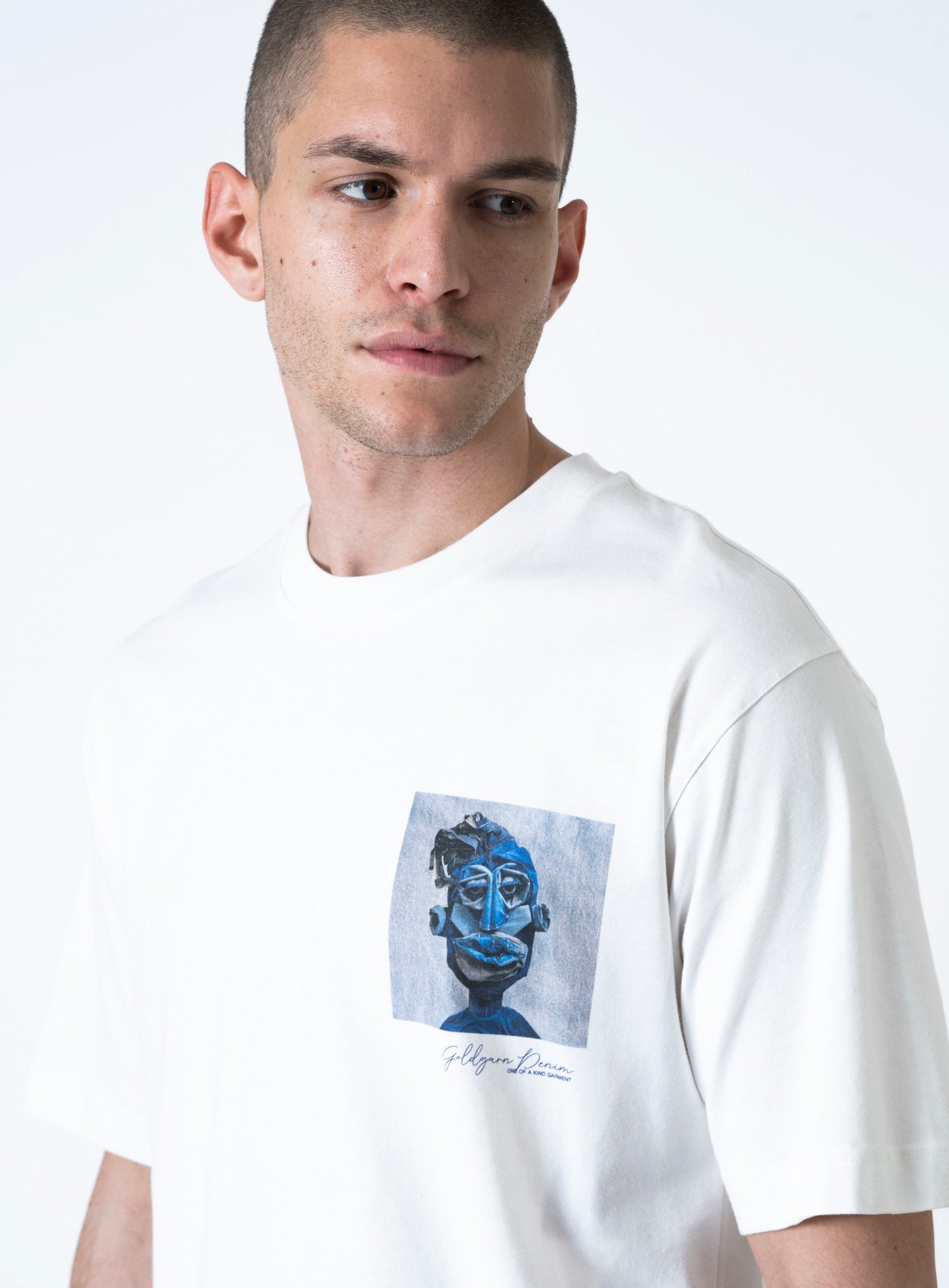 251-THE DENIM FACE 1 GGM010330