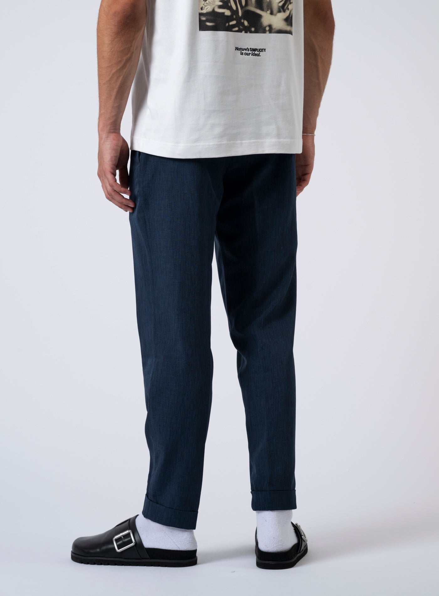 251-LOUIS-W 30046812