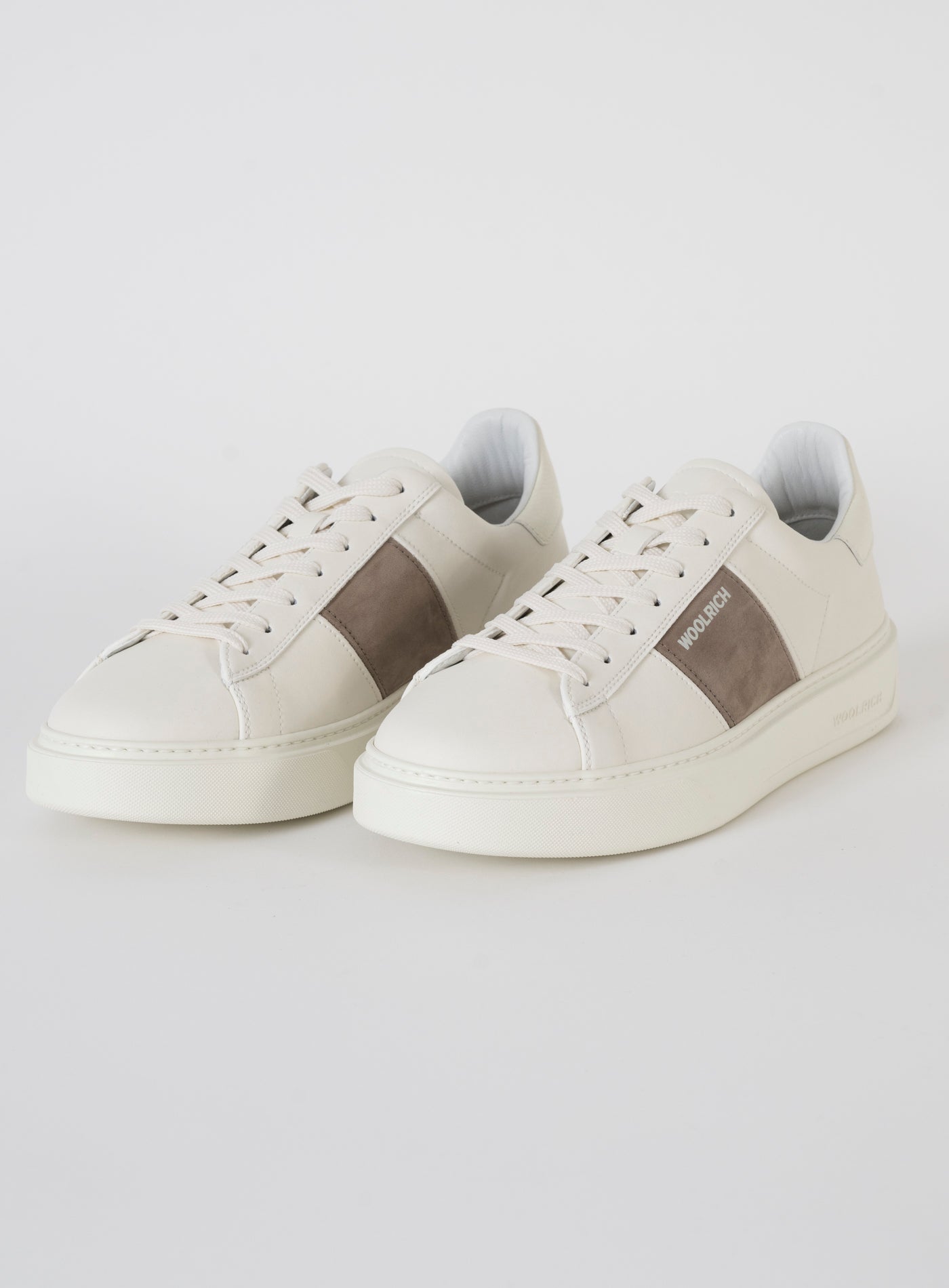 251-WFM251.002.2030 CLASSIC COURT MAN