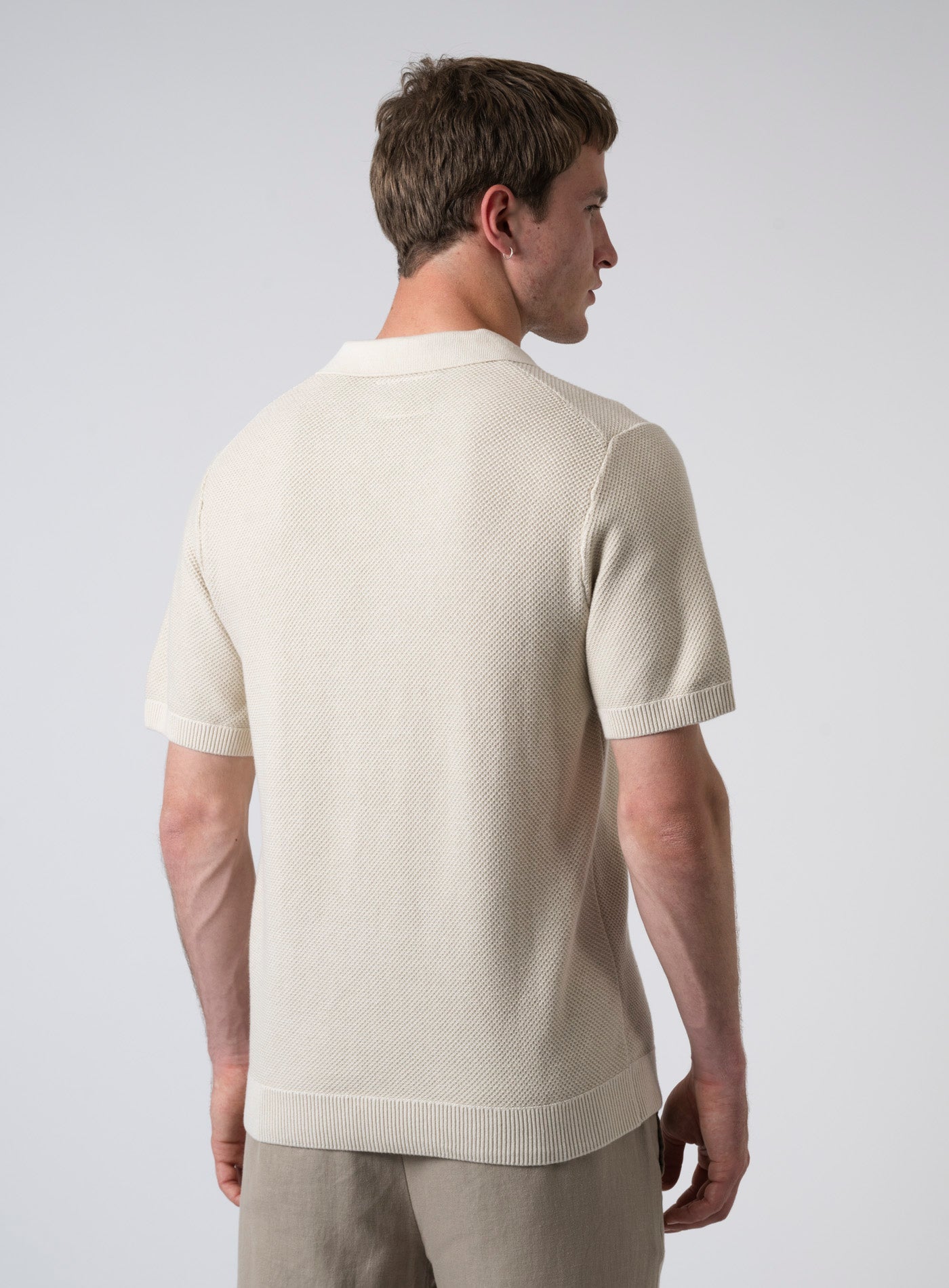 251-CCEASTON KNIT SPLIT NECK SS 12273012