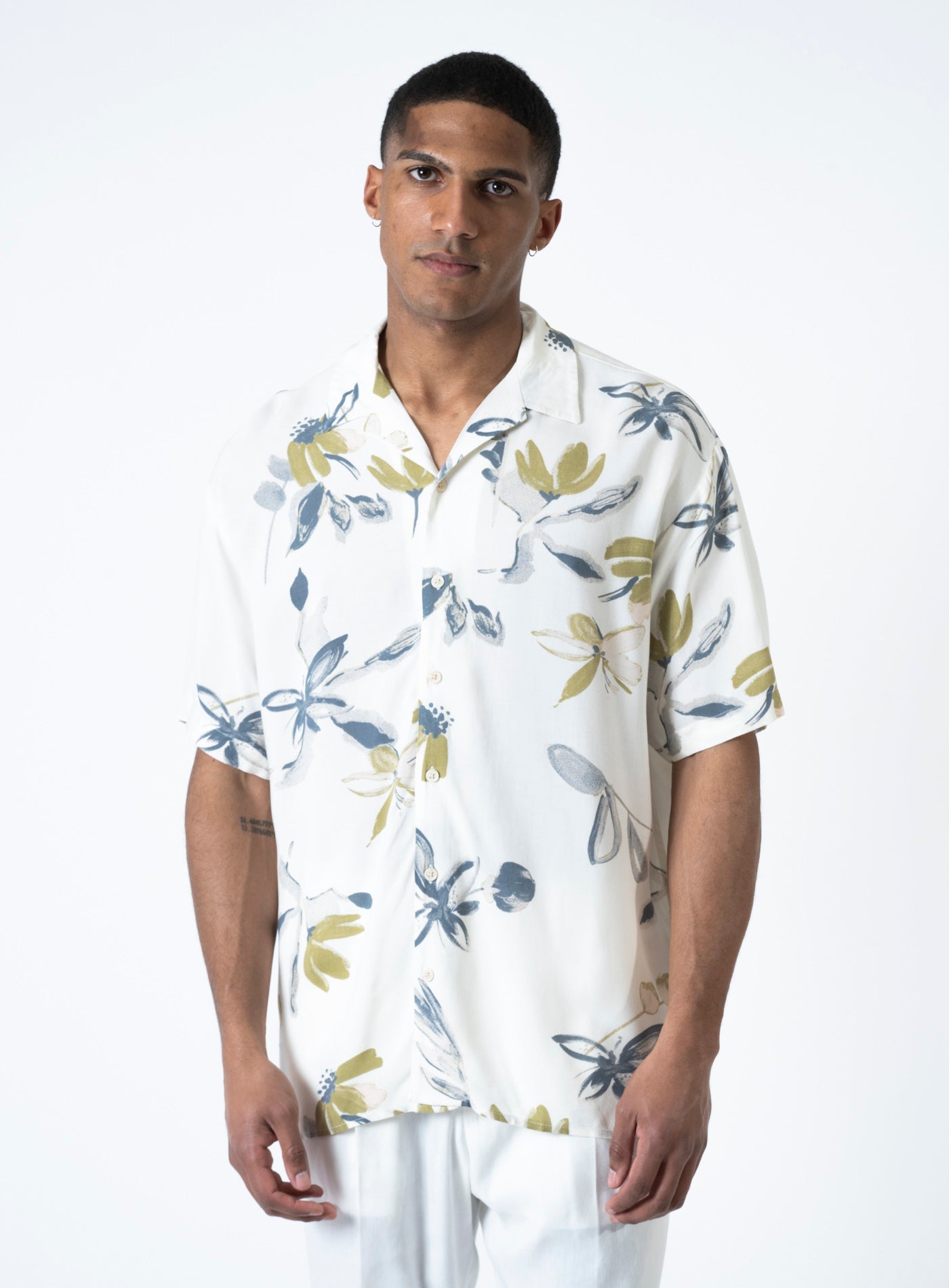 251-LUKE VARENNA AOP SHIRT SS 12271111