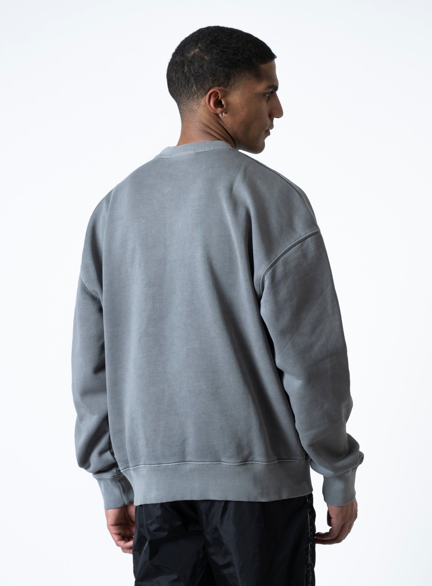 251-PGDR-1104 LOGO OS-SWEATER