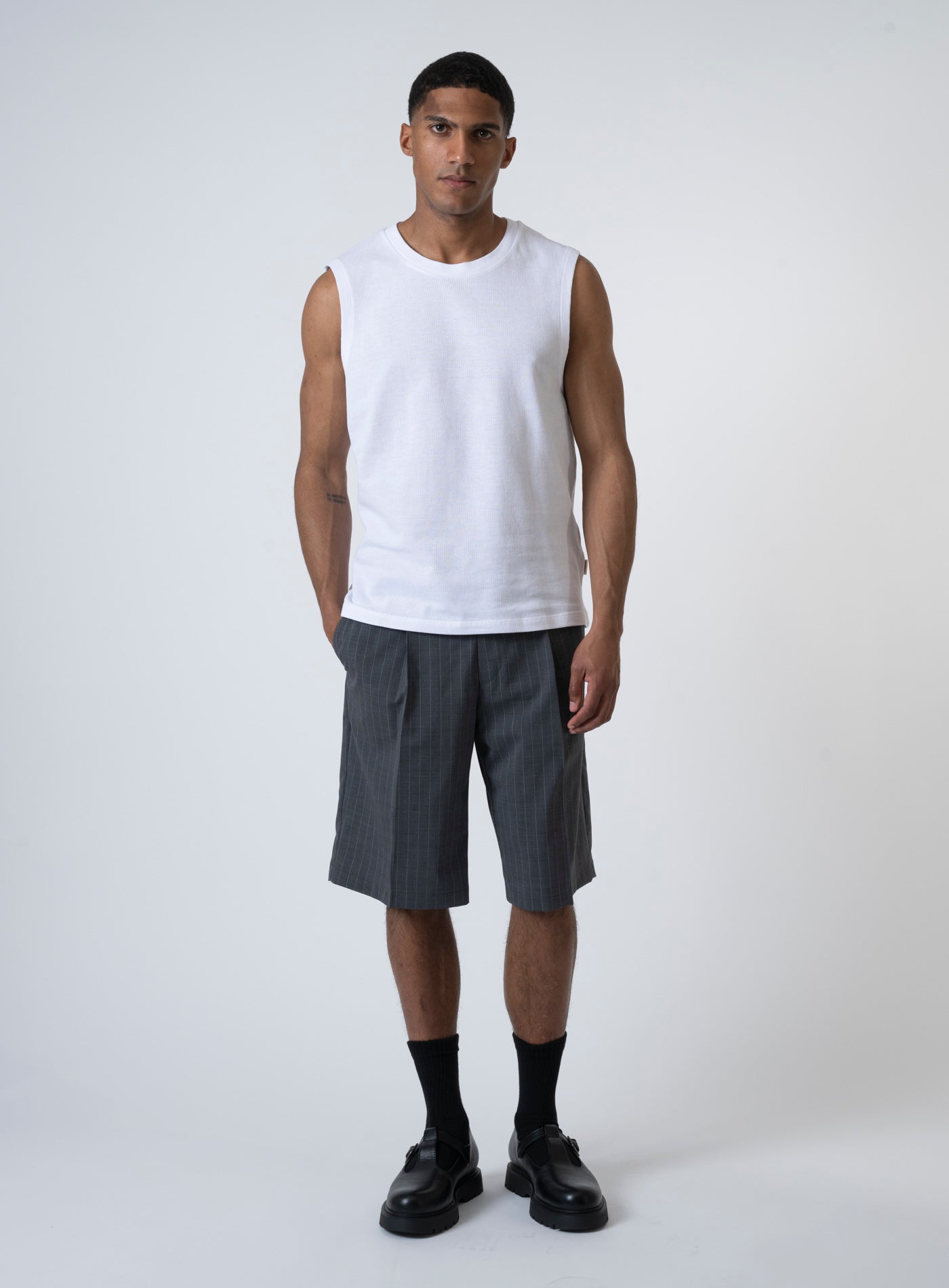 251-JORHYDRA SLEEVELESS 12277254