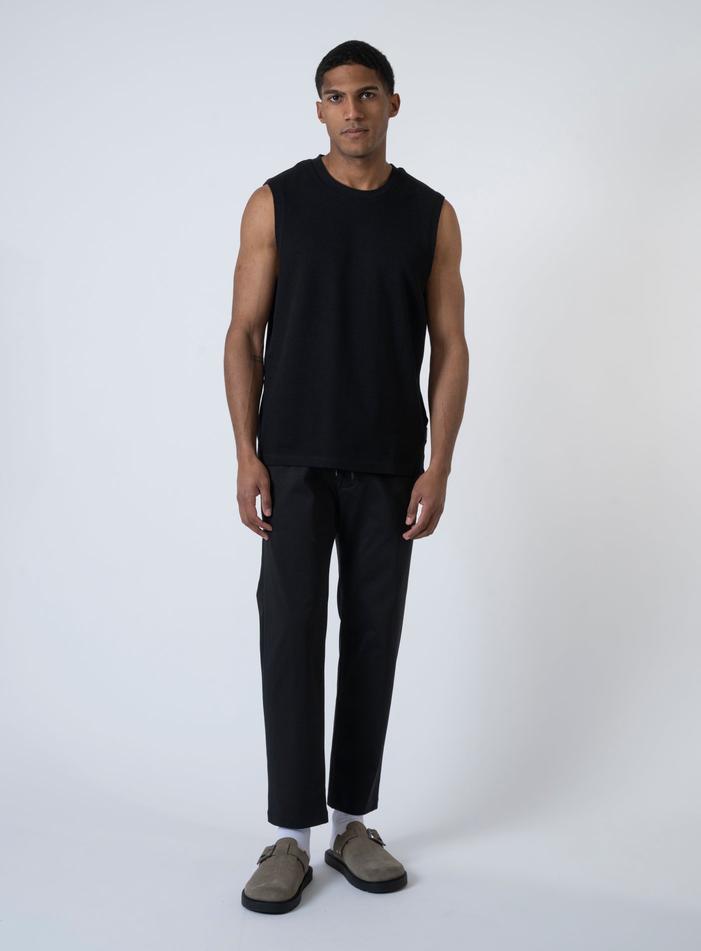 251-JORHYDRA SLEEVELESS 12277254