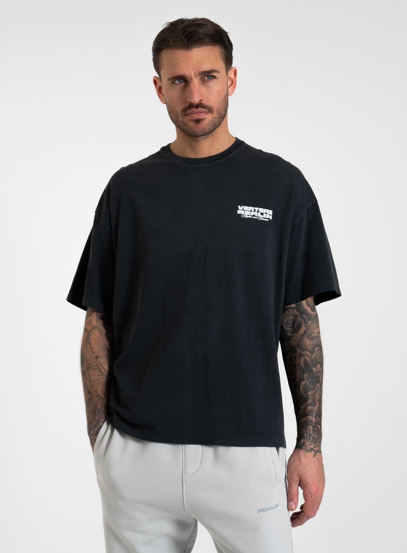 251-STUDIO LOGO T-WASHED VER-T289