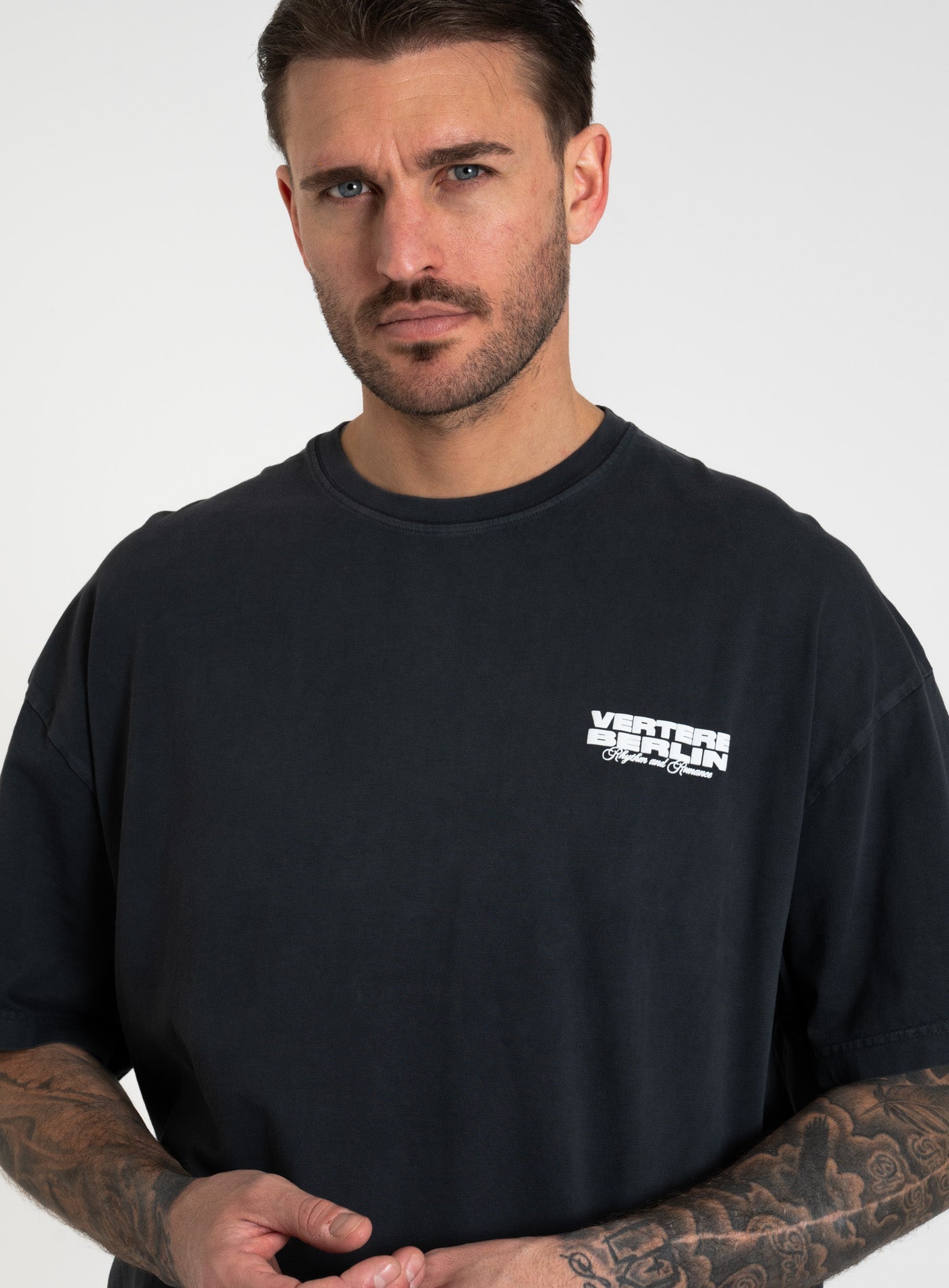 251-STUDIO LOGO T-WASHED VER-T289