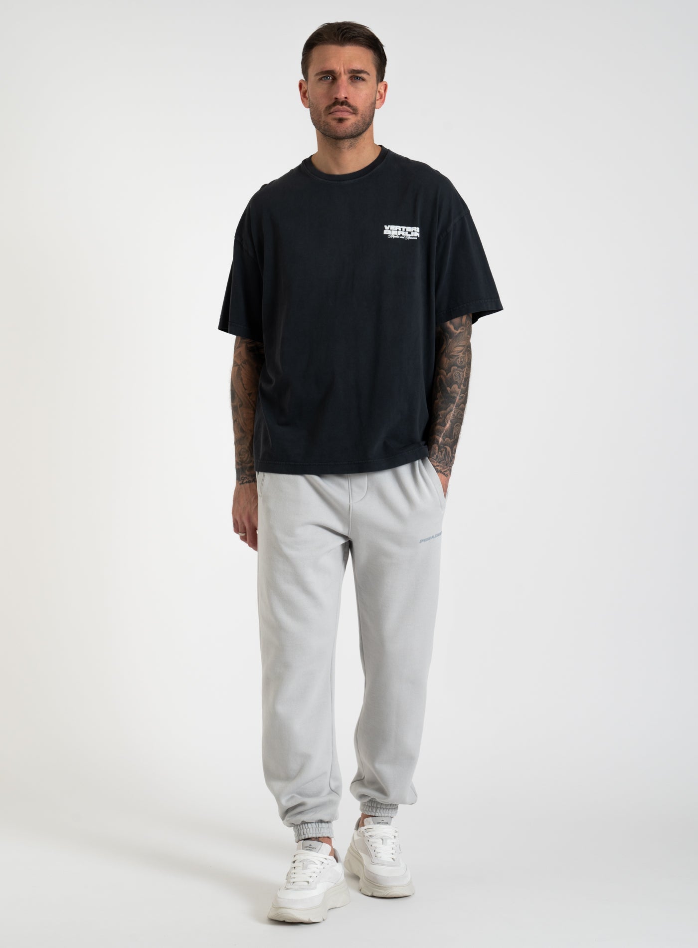 251-STUDIO LOGO T-WASHED VER-T289