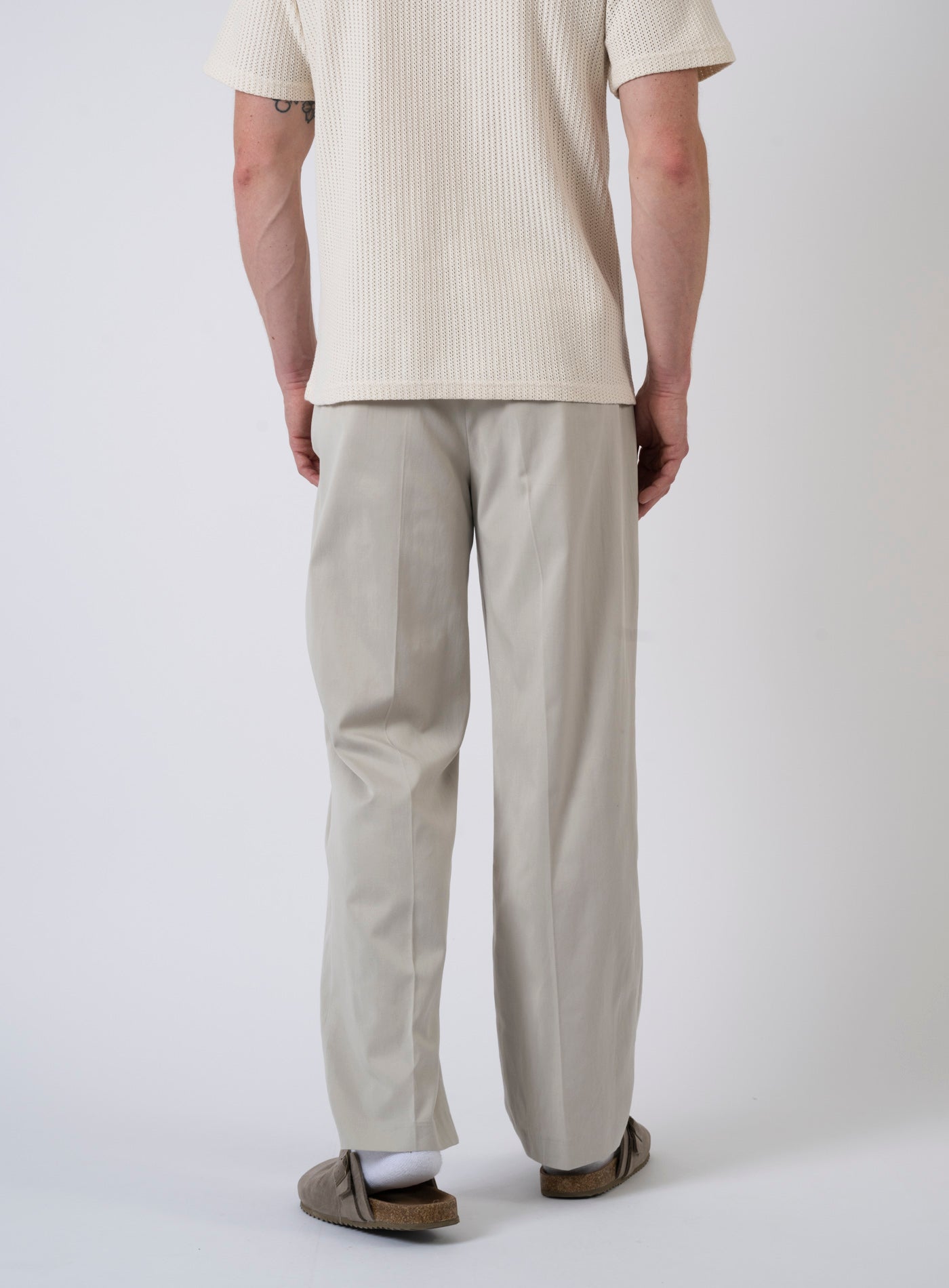 252-RANDALL PLEATED 1000062