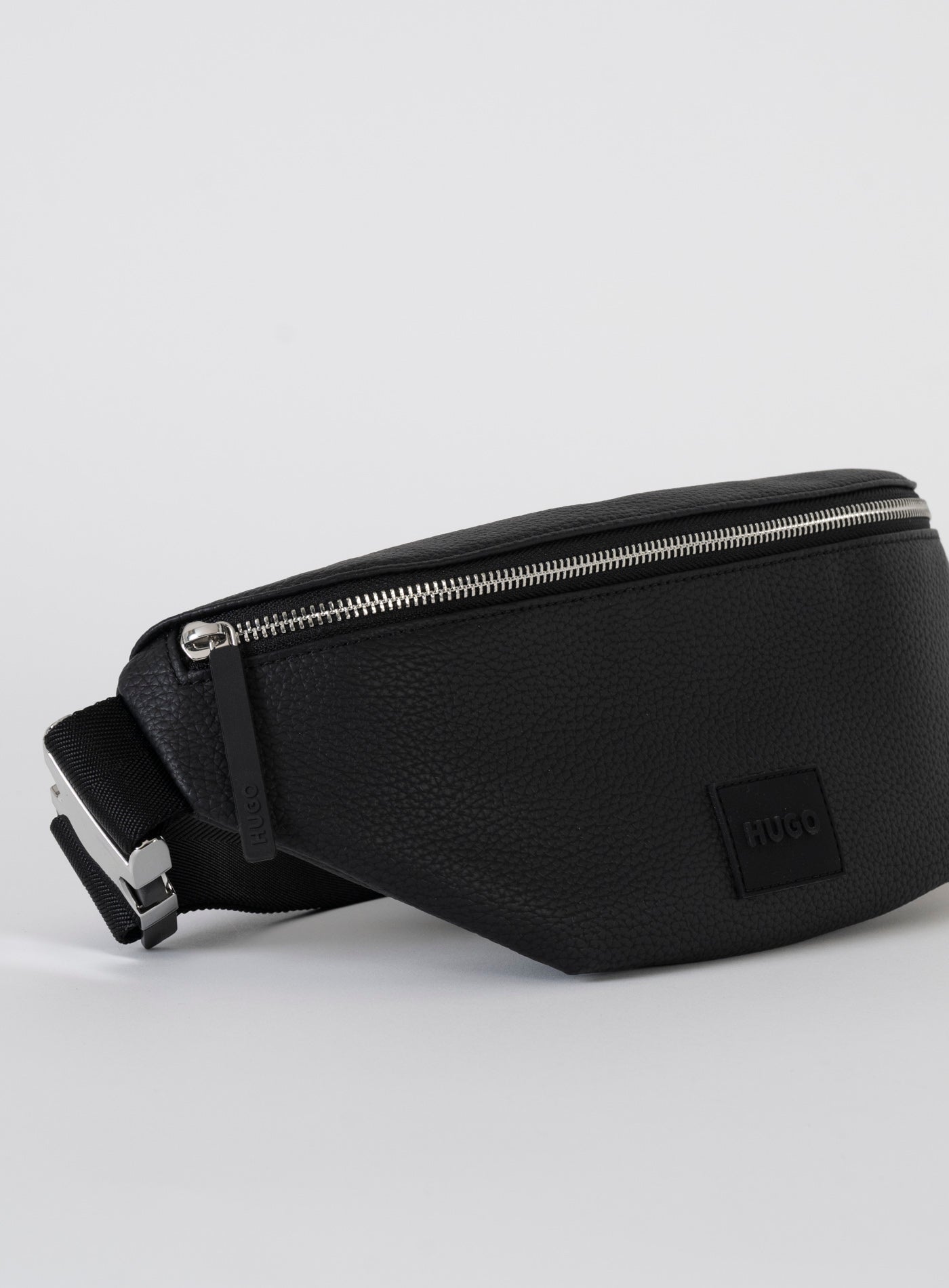 252-ETHON 2.0 HI BUMBAG N 5679